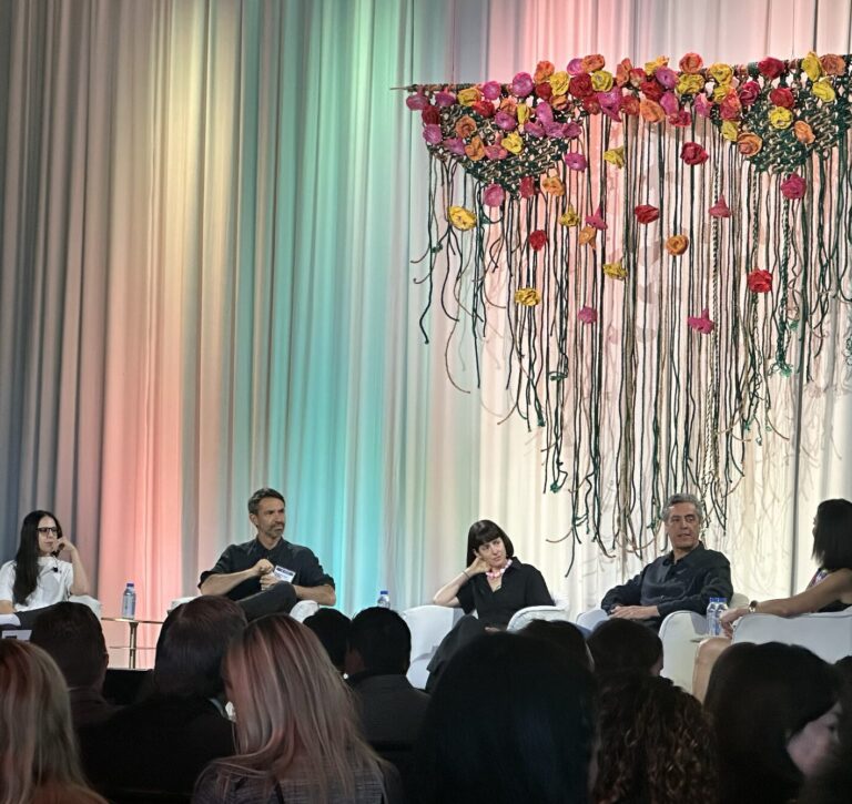 Investigadores FAIR Martín Tironi y Manuela Garretón presentaron sus investigaciones en el Berkeley Center for New Media y en la Biennal of the Americas