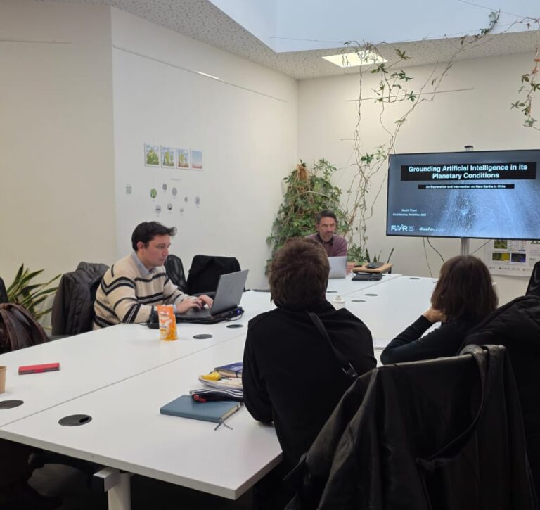 Martín Tironi presentó avances del proyecto SEED en el Instituto Politécnico de París y en Médialab SciencesPo